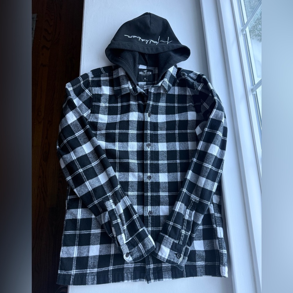 Hollister Plaid Flannel Hooded Button Down - Picture 3 of 7
